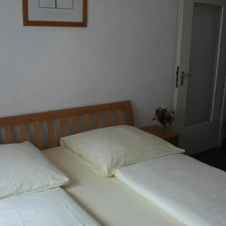Diplomat Hotel 2*